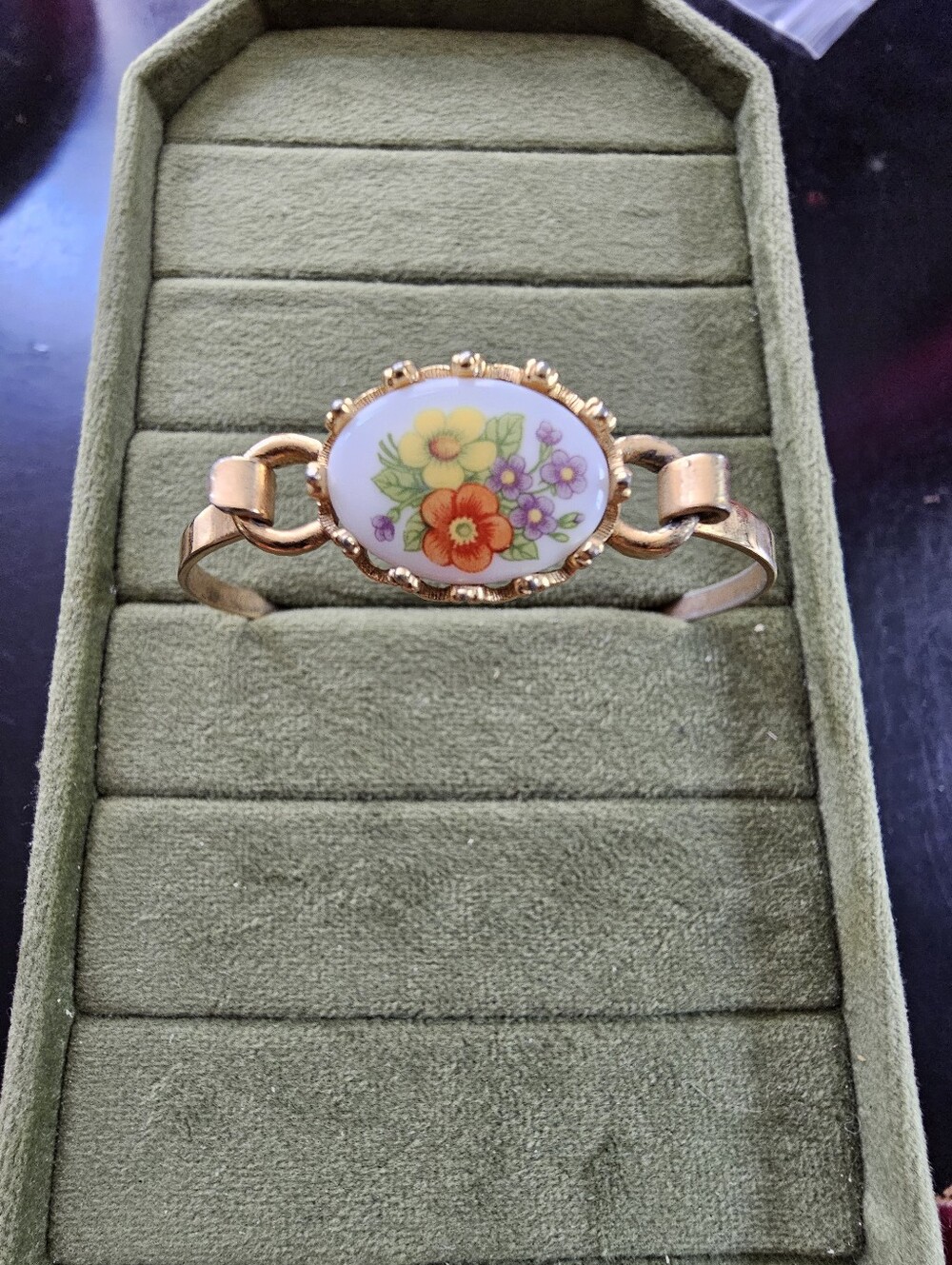 Vintage Avon Bracelet
